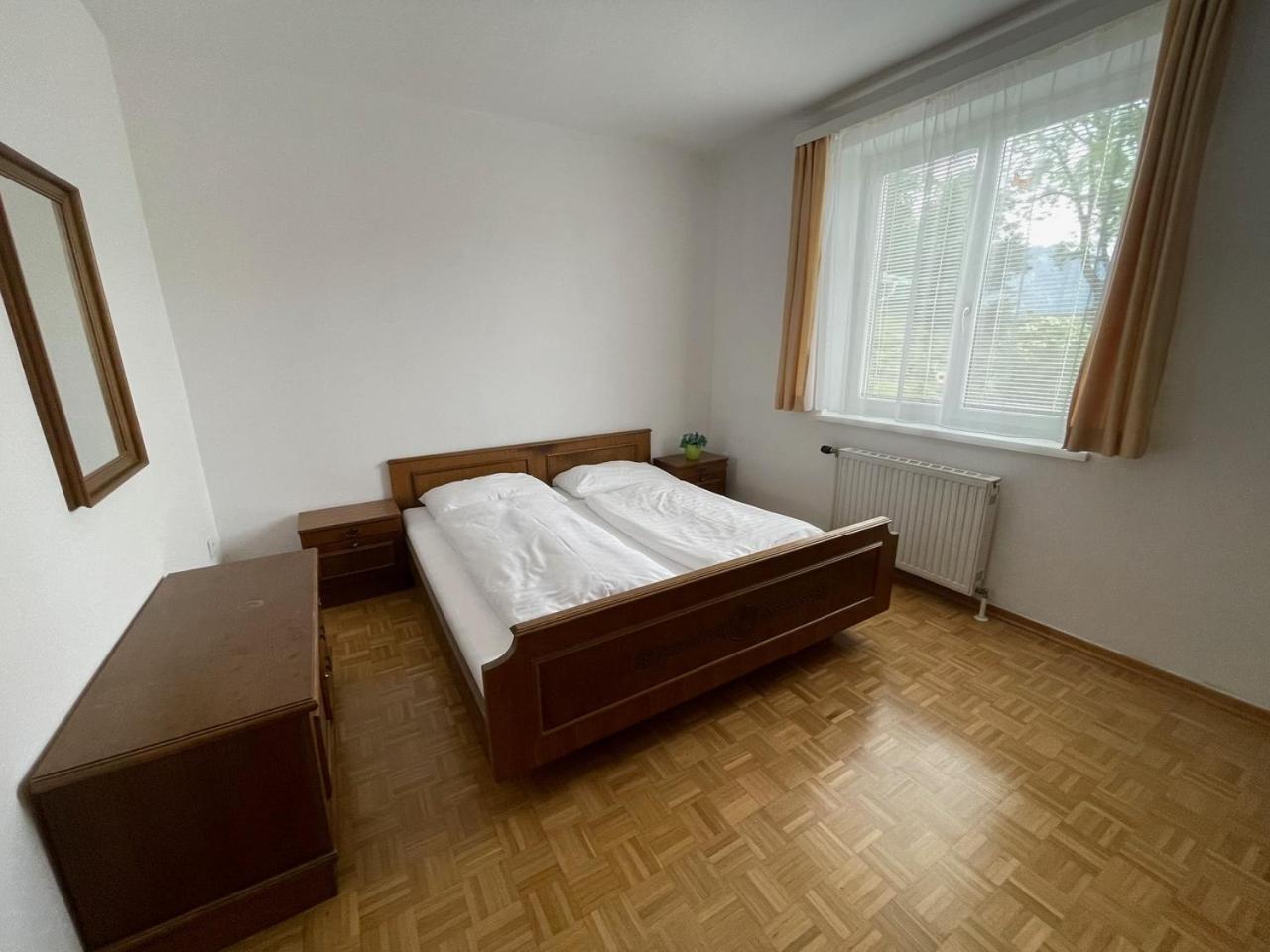 See-Hotel Post am Attersee Weissenbach am Attersee Buitenkant foto